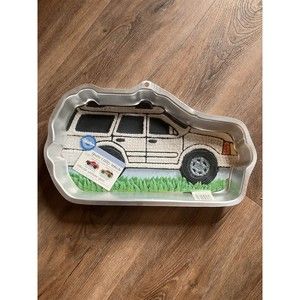 Wilton: SPORTS UTILITY VEHICLE CAKE PAN #2105-2034 - Insert & Instructions- New